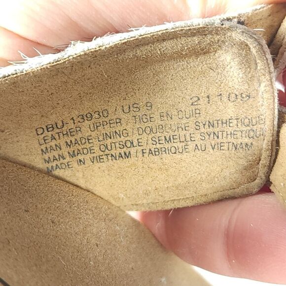 Taos Women’s Double U US9 Leather Calf Hair Cheetah Flat Thong Sandals Shoes - Picture 10 of 16